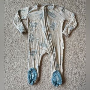 Posh Peanut Chanukah Pajama 2 way zipper footie size 0-3m